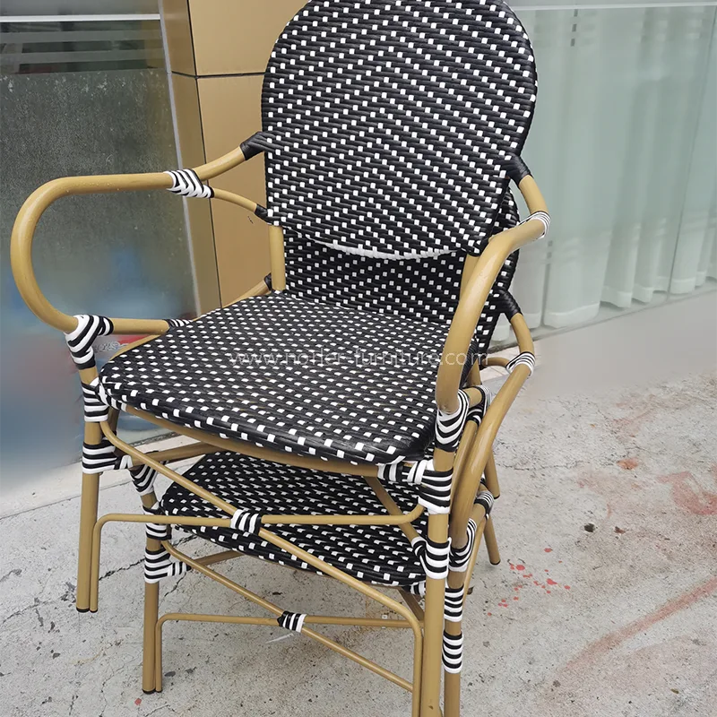 Модерен водоотпорен траен алуминиумски сет за јадење со ратан