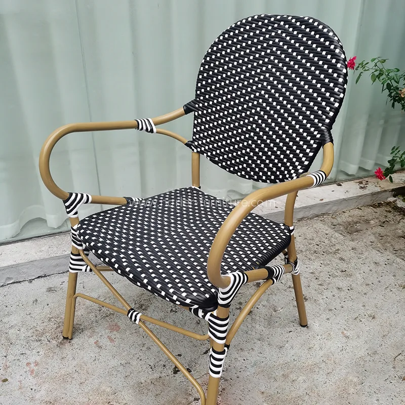 Модерен водоотпорен траен алуминиумски сет за јадење со ратан