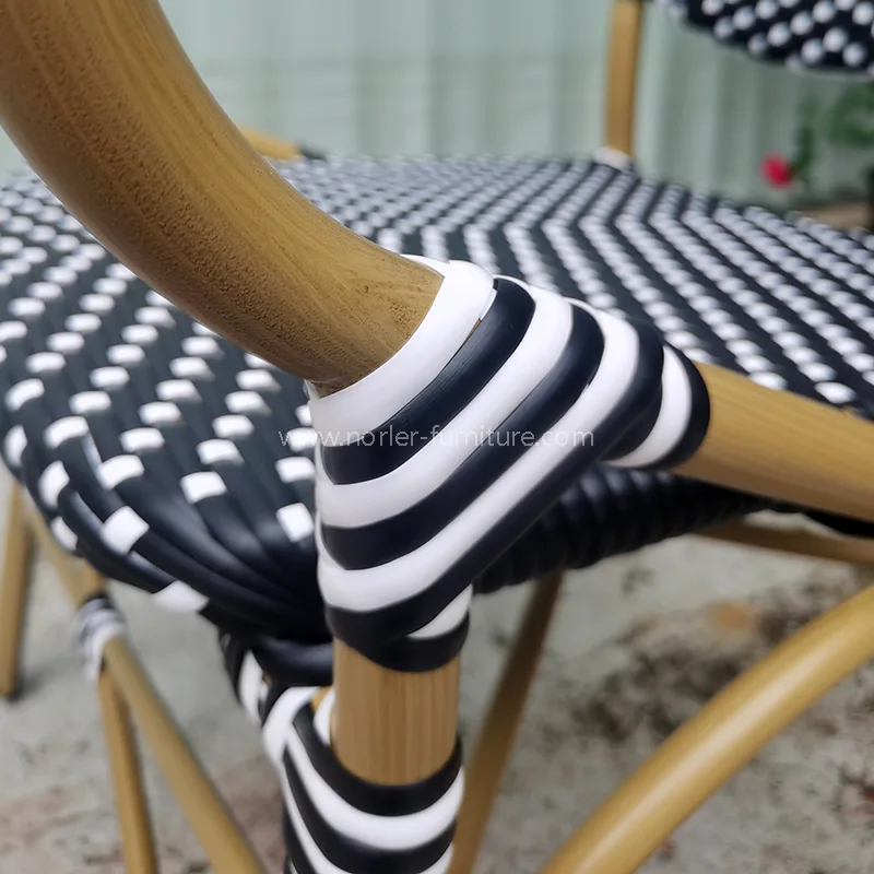 Модерен водоотпорен траен алуминиумски сет за јадење со ратан