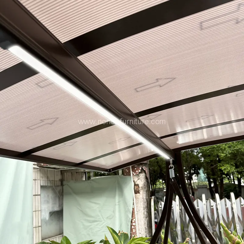 Надворешен алуминиумски замав со пролеани соларни светла